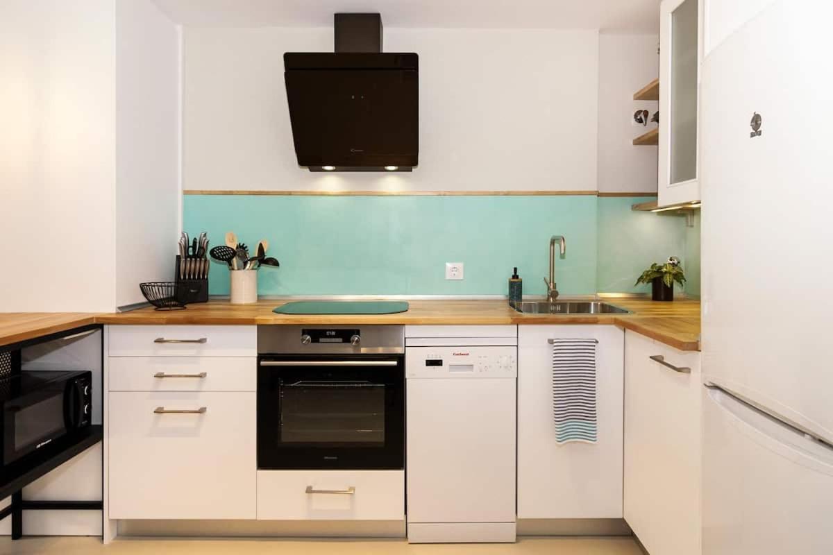Precioso Y Tranquilo Apartamento En Sevilla Luaran gambar
