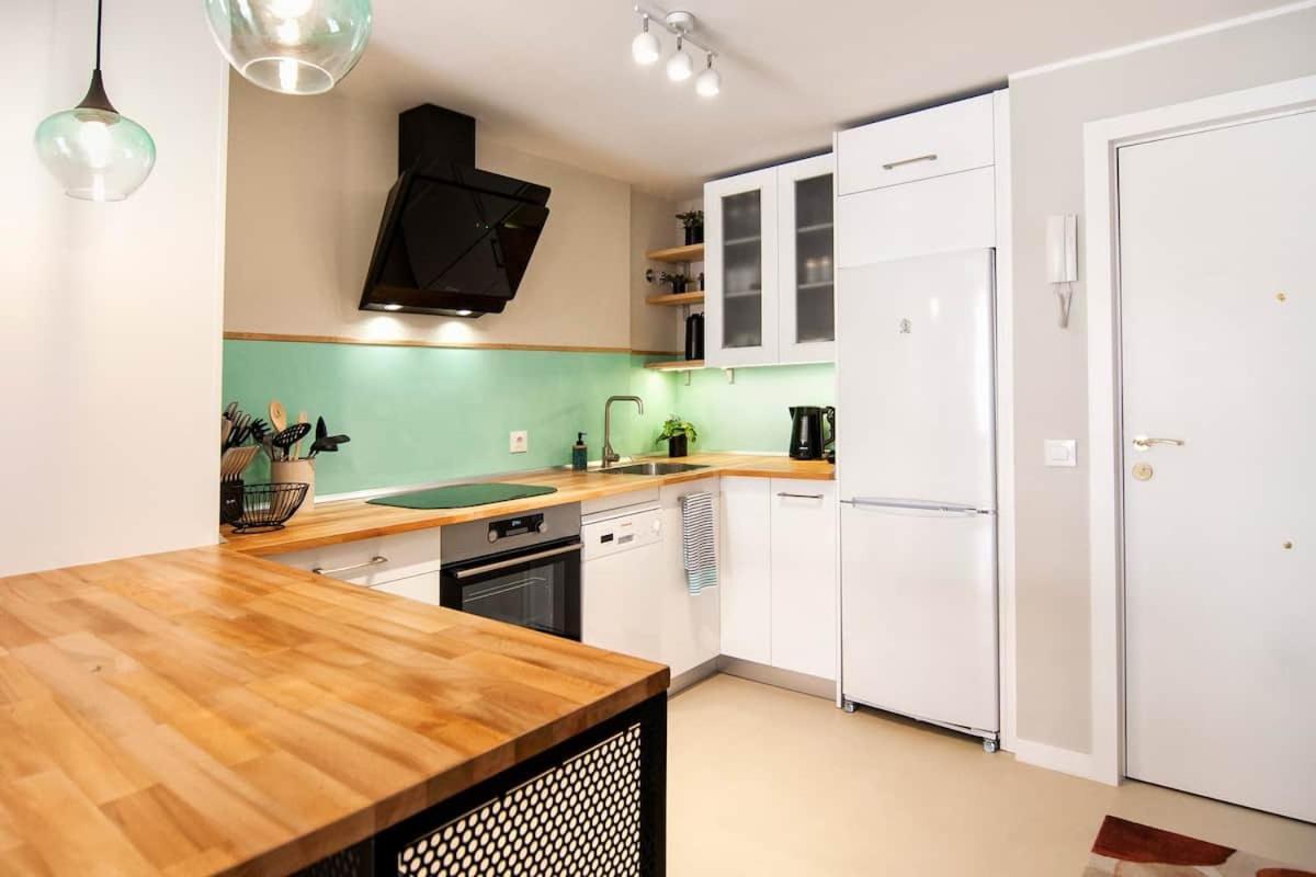 Precioso Y Tranquilo Apartamento En Sevilla Luaran gambar