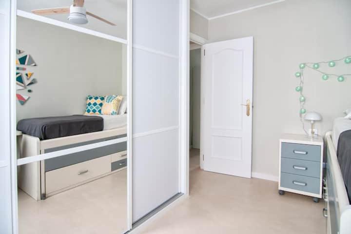 Precioso Y Tranquilo Apartamento En Sevilla Luaran gambar